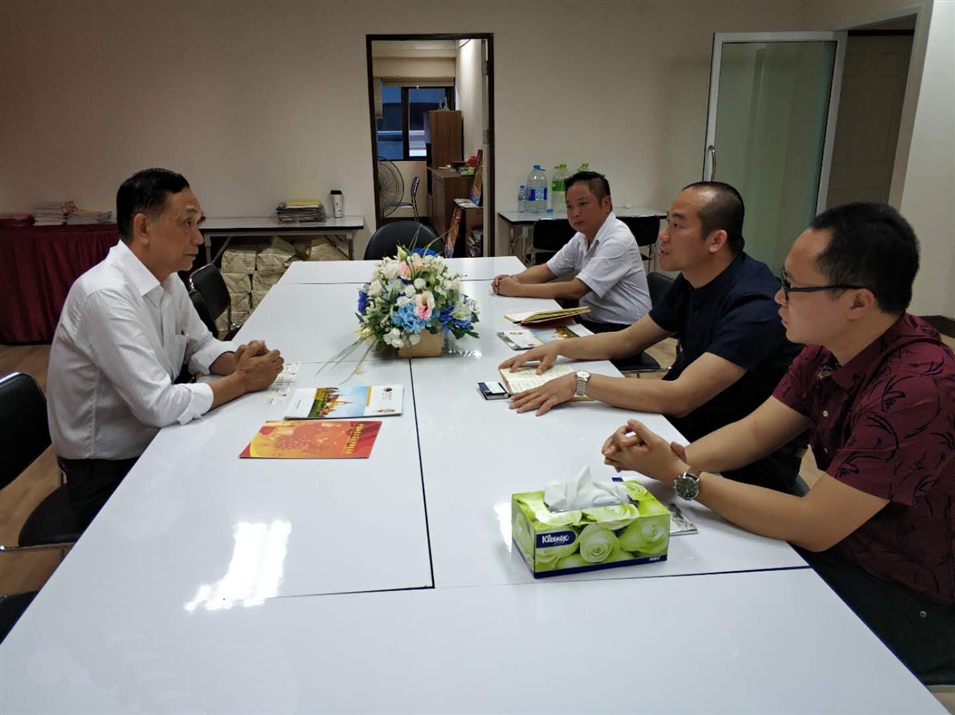 座談中  座談中